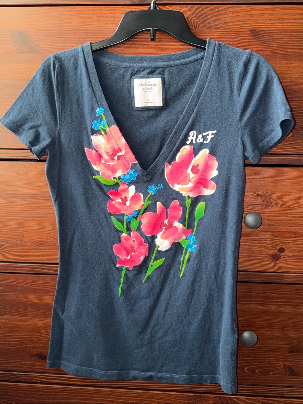 Abercrombie & Fitch Y2K Floral V-Neck Tee | Size Medium | 100% Cotton
